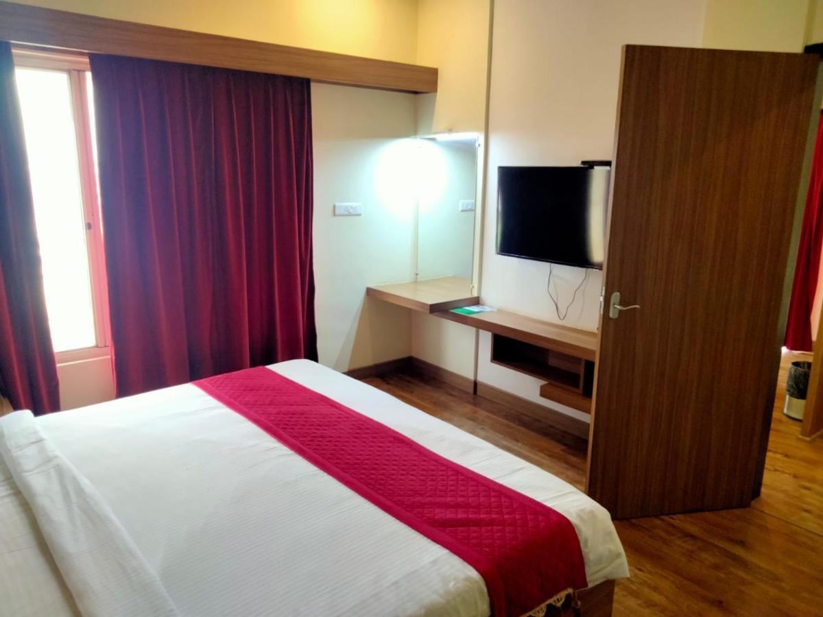 Hotel Parsons Court Dindigul Ngoại thất bức ảnh