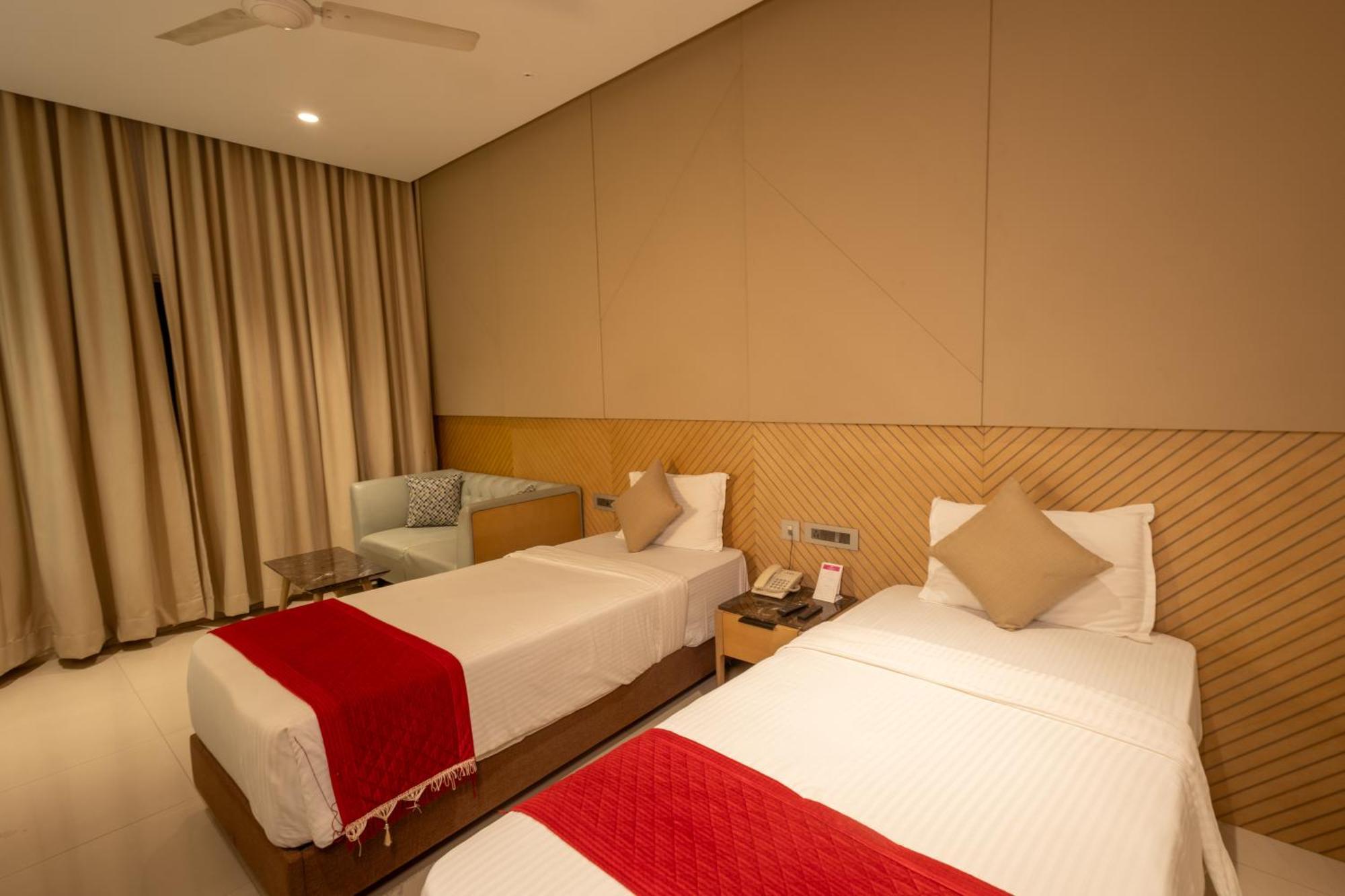 Hotel Parsons Court Dindigul Ngoại thất bức ảnh