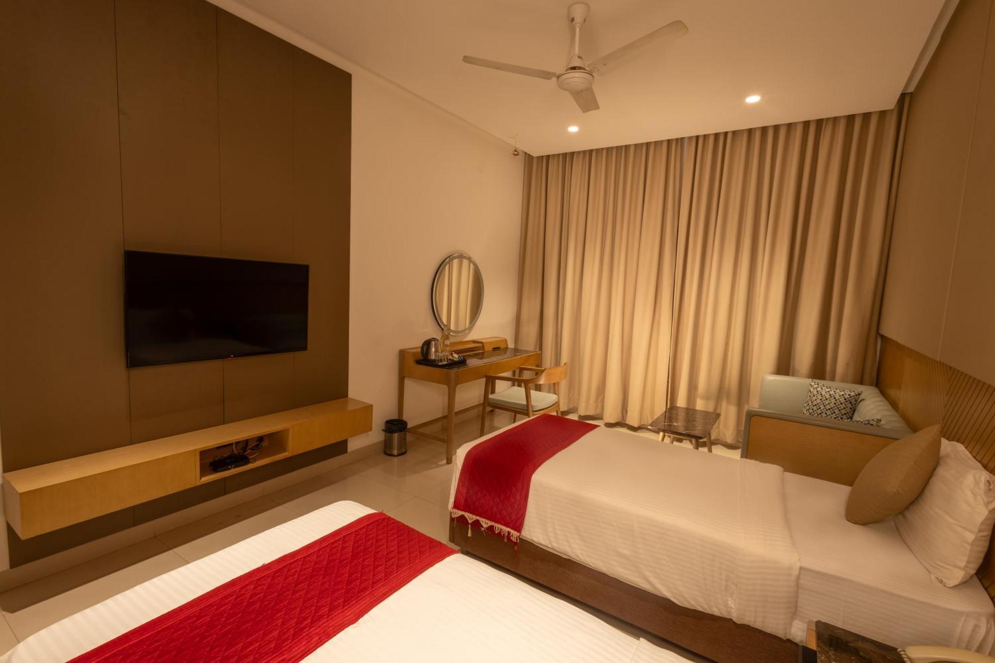 Hotel Parsons Court Dindigul Ngoại thất bức ảnh