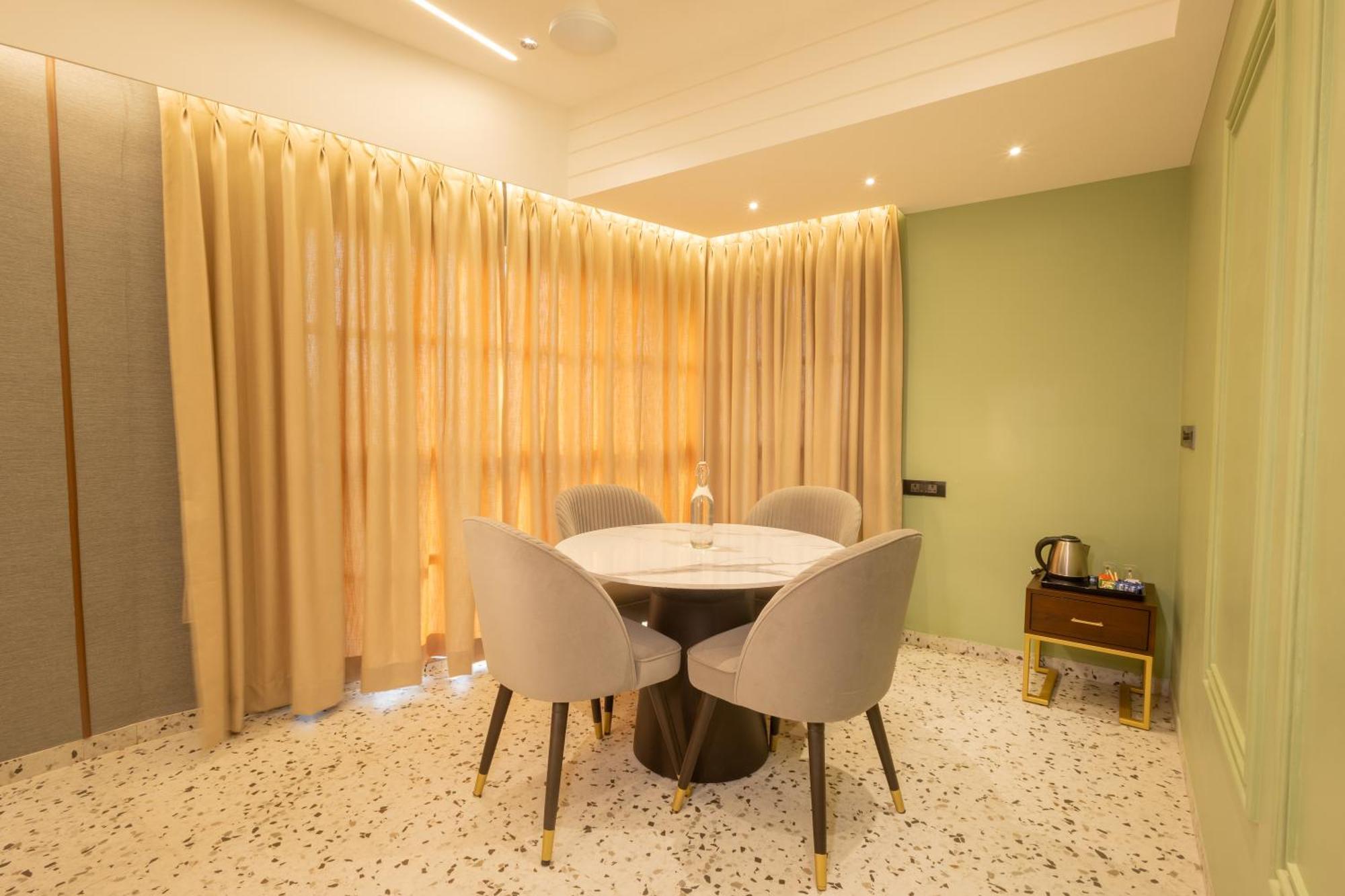 Hotel Parsons Court Dindigul Ngoại thất bức ảnh