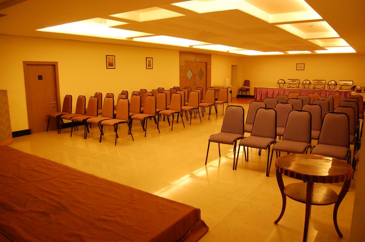 Hotel Parsons Court Dindigul Ngoại thất bức ảnh